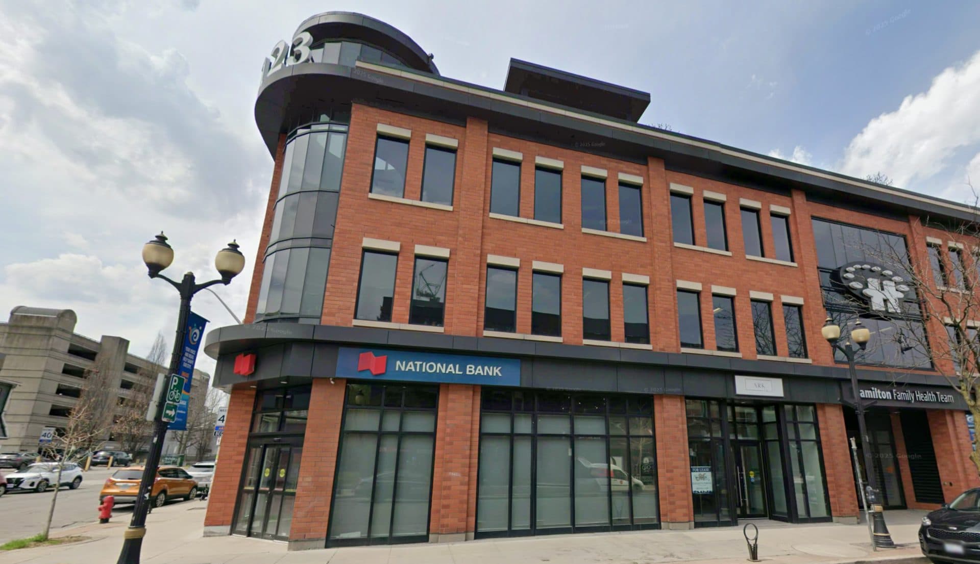 123 James Street North — image 1